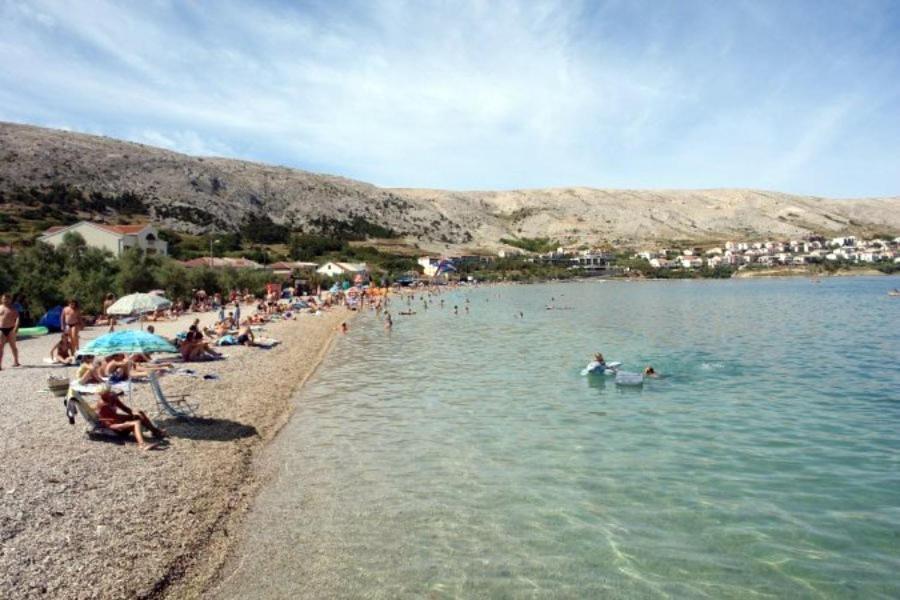 Rooms & Apartments Kaurloto Паг Екстериор снимка